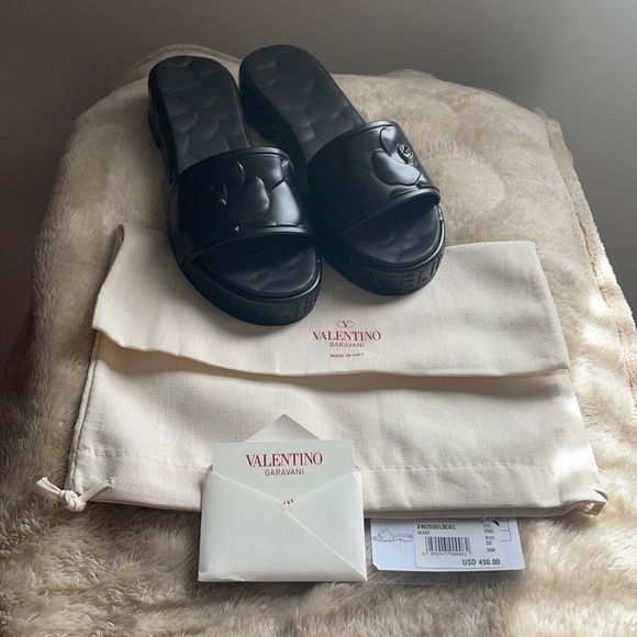 NWT Valentino Slides - Picture 1 of 10